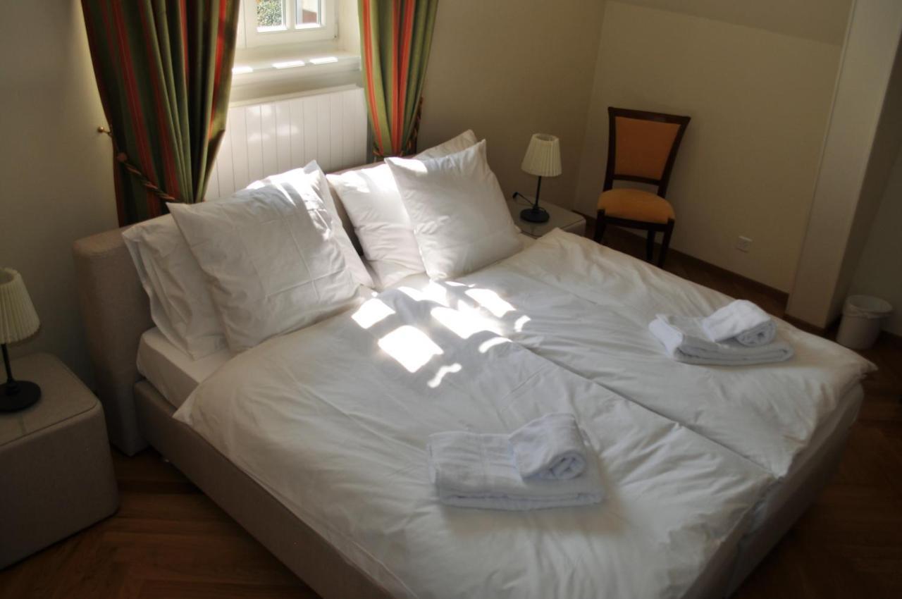 Domaine De Mont-Renaud Hotel Boncourt Buitenkant foto