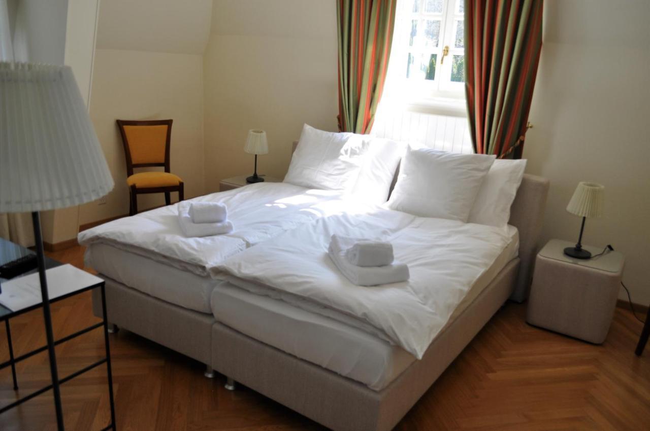 Domaine De Mont-Renaud Hotel Boncourt Buitenkant foto